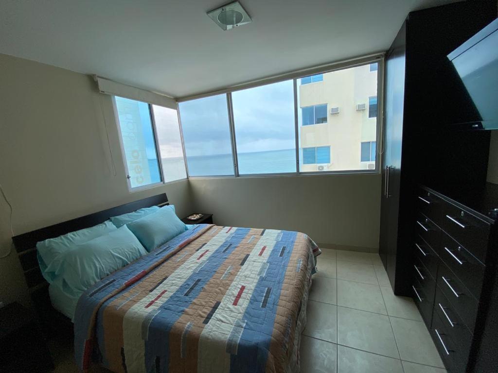 Comodo Apartamento Con Vista Al Mar. Salinas  Exteriér fotografie