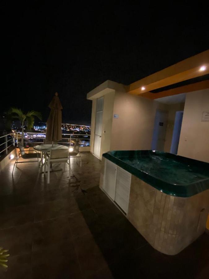 Comodo Apartamento Con Vista Al Mar. Salinas  Exteriér fotografie
